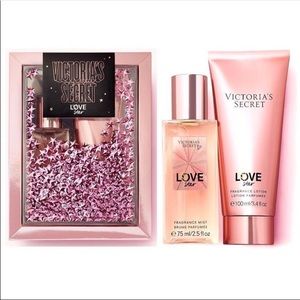 Victoria’s Secret Love Star mini mist & lotion set